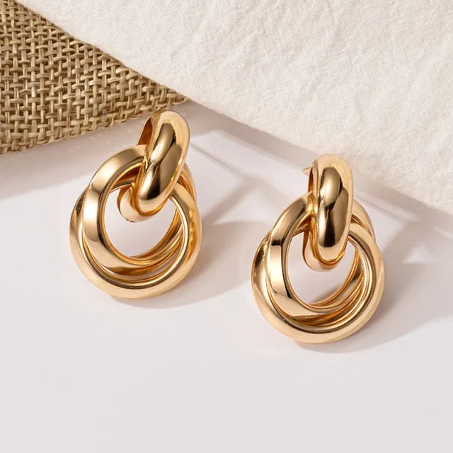 Fashion Gold Big Hoop Twisted Earrings