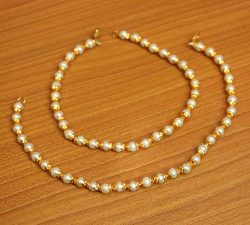 GOLD PLATED PEARL CAP ANKLETS