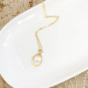 Infinite - Pearl Infinity Necklace in Gold or Silver(18 inches)