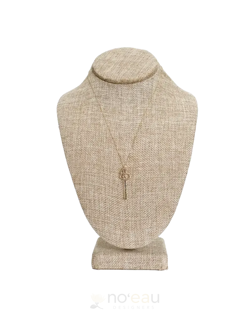 NOEAU - 17" 14k Goldfilled Stamped Bar Necklace With Charm