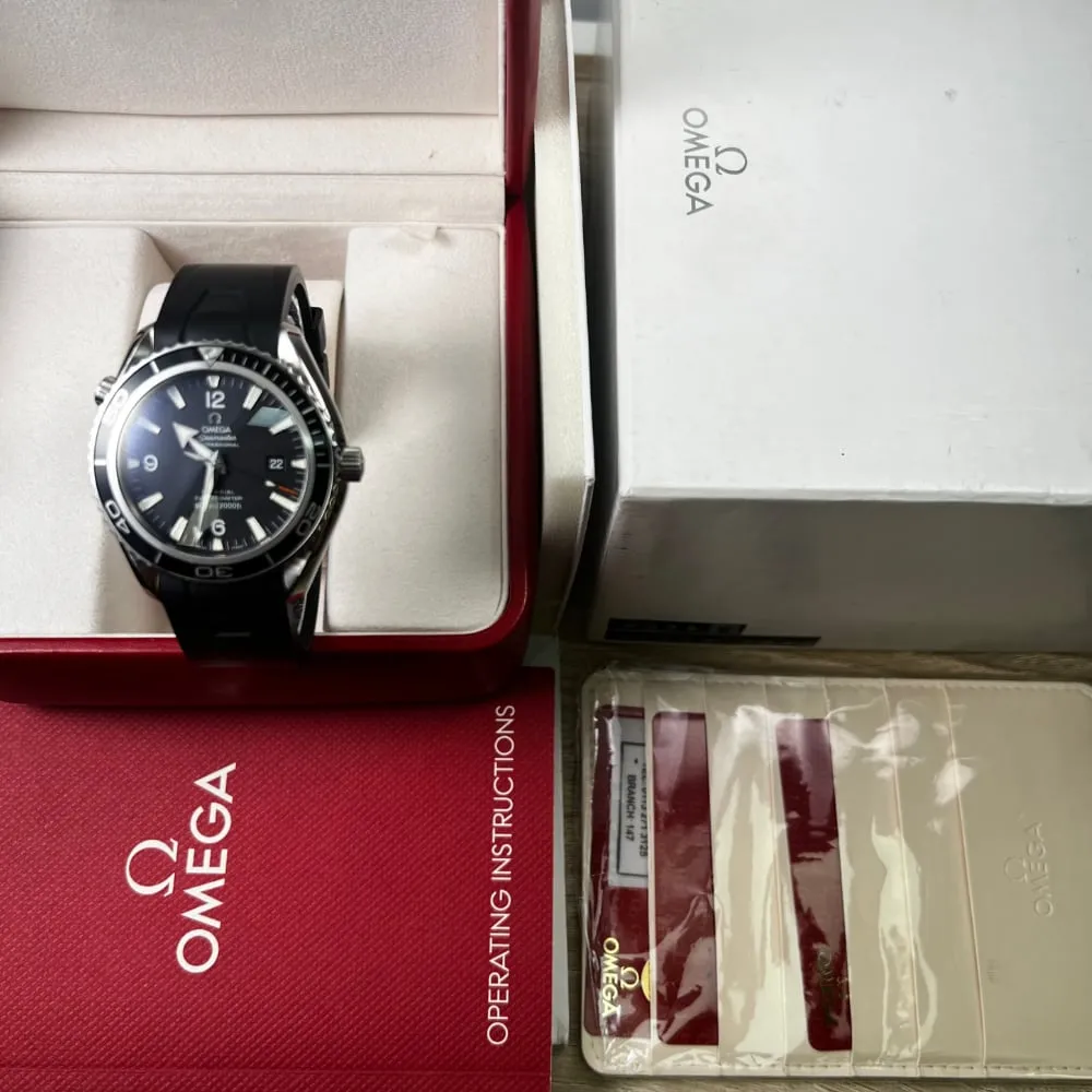 Omega Seamaster Planet Ocean 22005000 (2008)