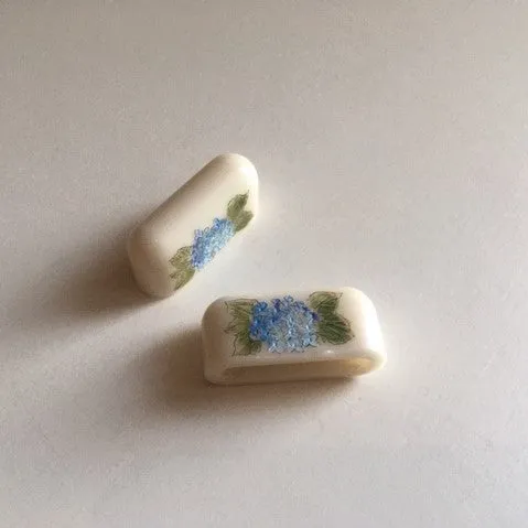 Scrimmed Hydrangeas End Caps