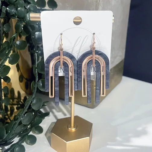 Slate Gray Swirled U-Shape Gold Geometric Earrings