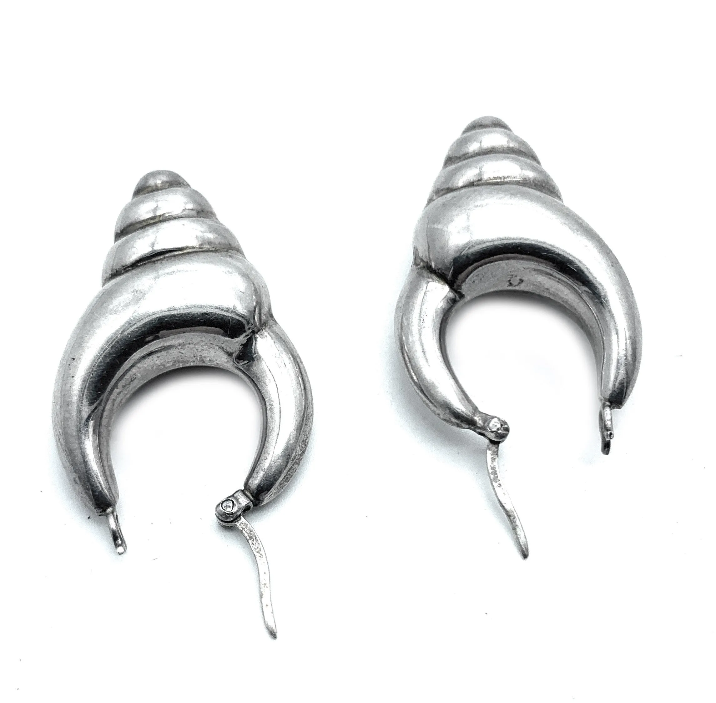 Sterling Silver Shell Claw Dangle Earrings