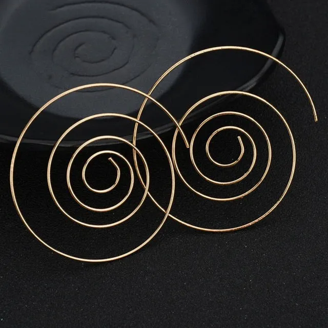 The Geometricpattern Stud Earrings