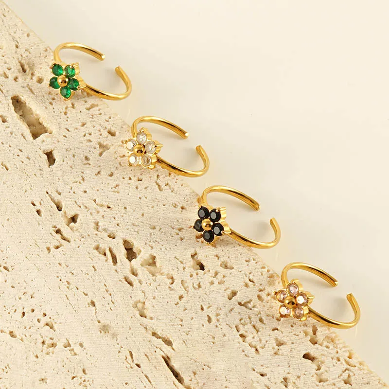 Wholesale Gold Titanium Steel Flower Rings