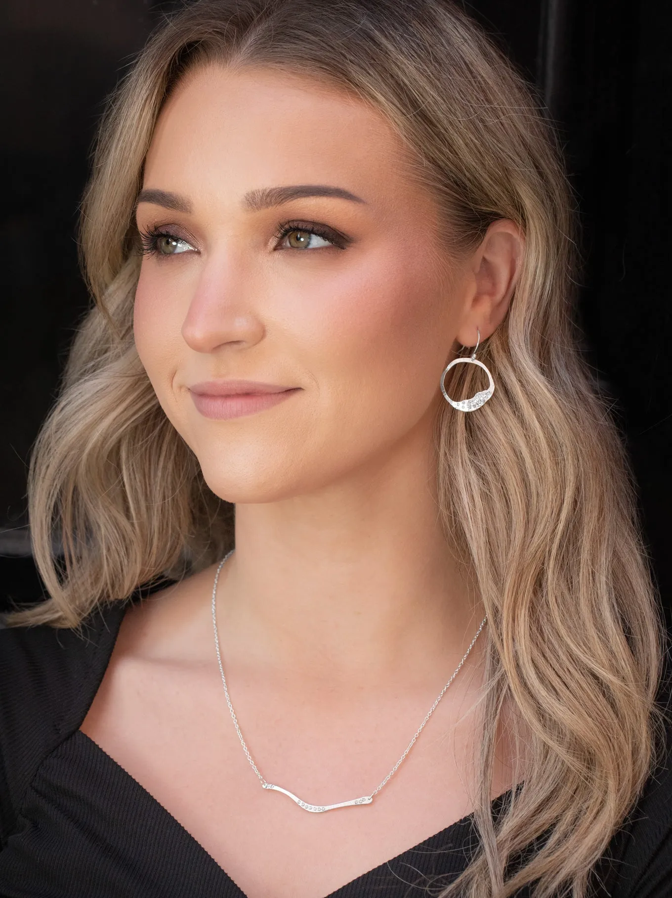Zara Bar Necklace